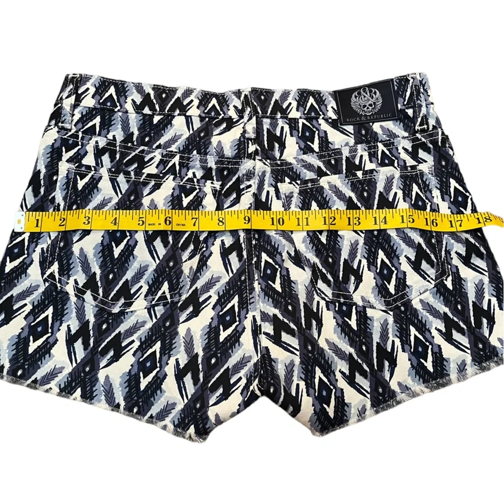 Rock & Republic Lolita shorts women's size 6 - Picture 4 of 9